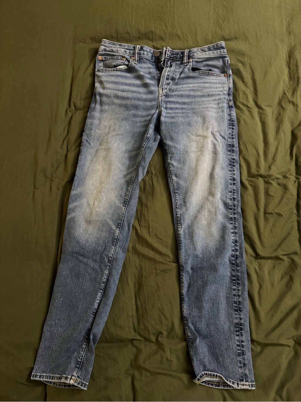 Classic Men's Blue Washed Jeans